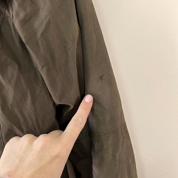 Aritzia TNA Chamonix Army Green Faux Fur Lined Parka - Picture 11 of 11